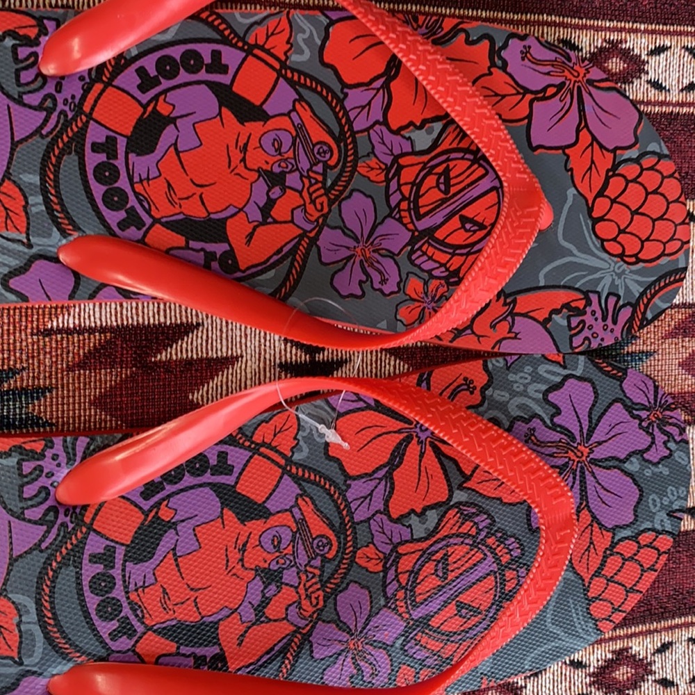 Deadpool Flip-Flops Nib - image 7